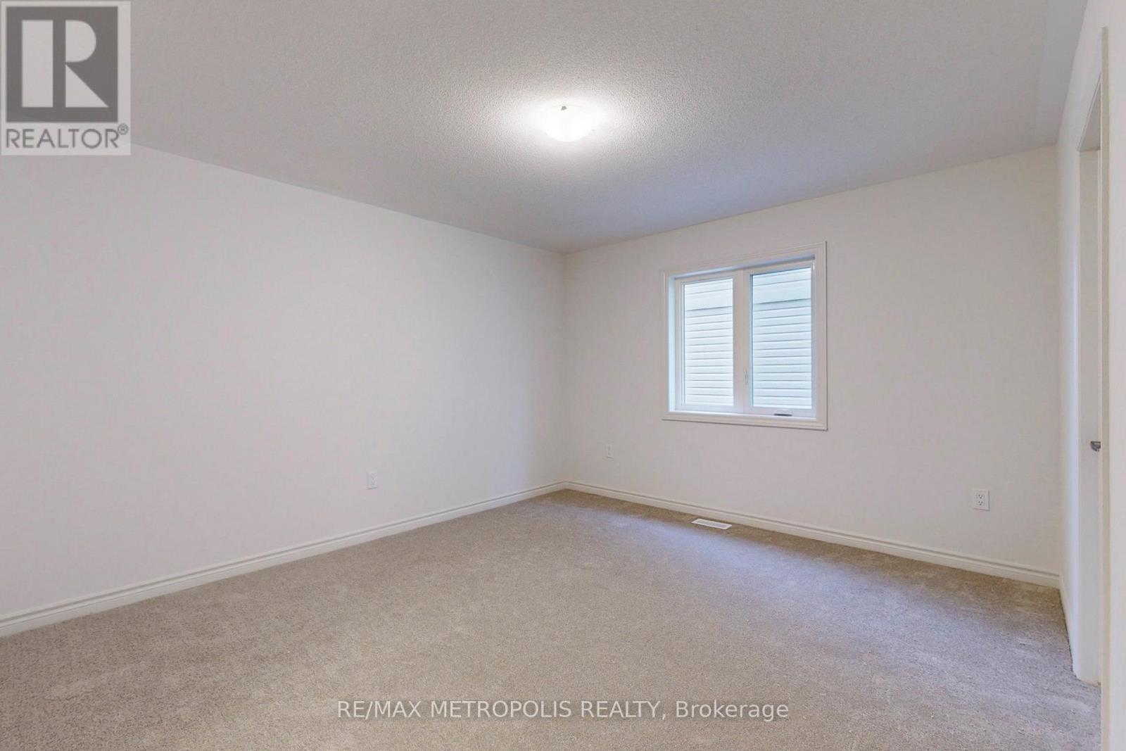 107 Rea Drive, Centre Wellington, Ontario  N1M 2W3 - Photo 30 - X12491140