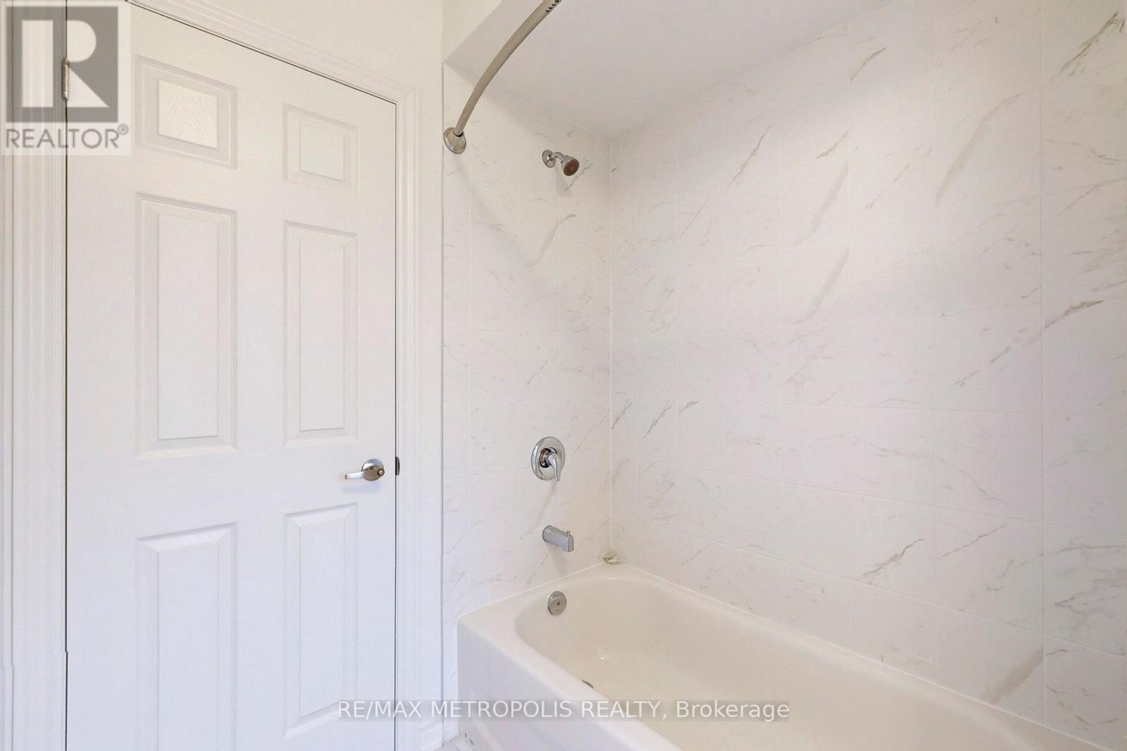 107 Rea Drive, Centre Wellington, Ontario  N1M 2W3 - Photo 32 - X12491140