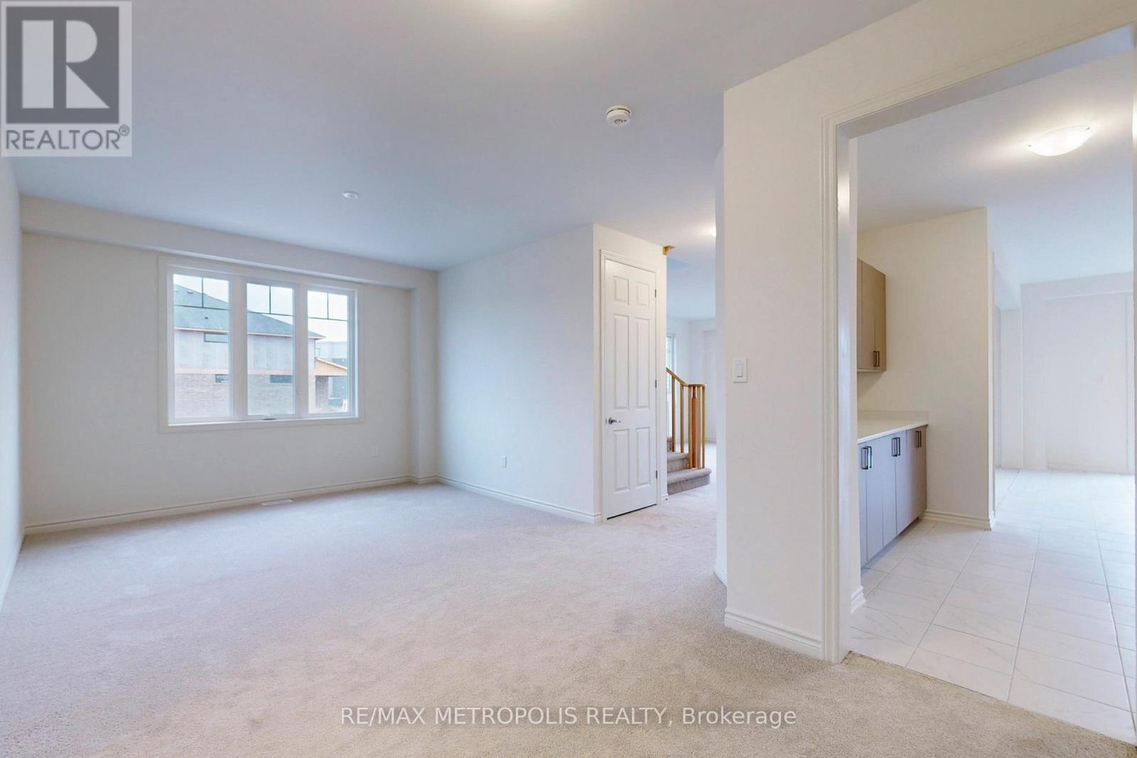 107 Rea Drive, Centre Wellington, Ontario  N1M 2W3 - Photo 4 - X12491140