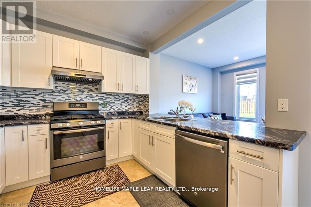 1704 O' Hanlan Lane, London North, Ontario  N5X 0N2 - Photo 13 - X12491150