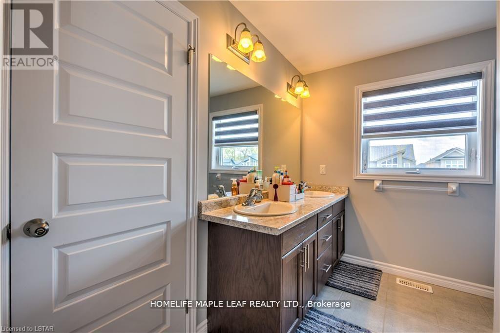 1704 O' Hanlan Lane, London North, Ontario  N5X 0N2 - Photo 32 - X12491150