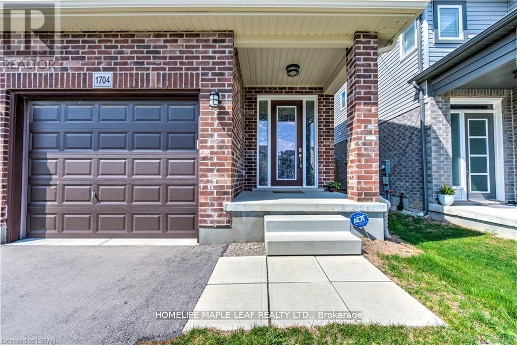 1704 O' Hanlan Lane, London North, Ontario  N5X 0N2 - Photo 5 - X12491150