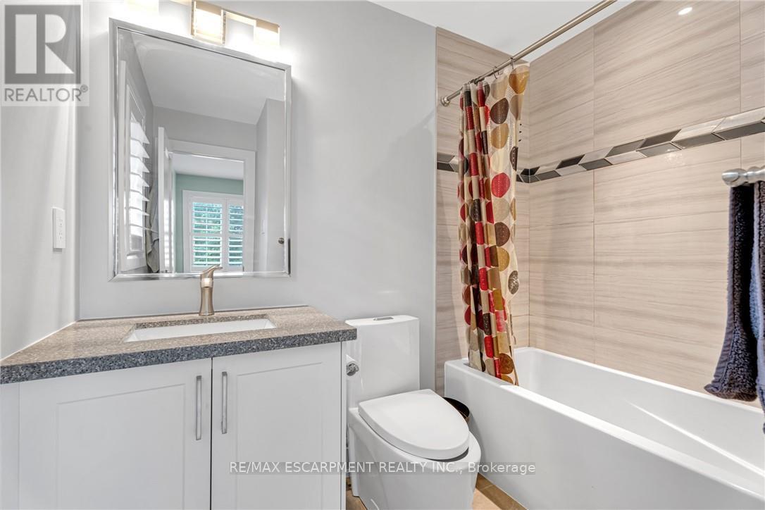 120 Davidson Boulevard, Hamilton, Ontario  L9H 7M5 - Photo 22 - X12491160