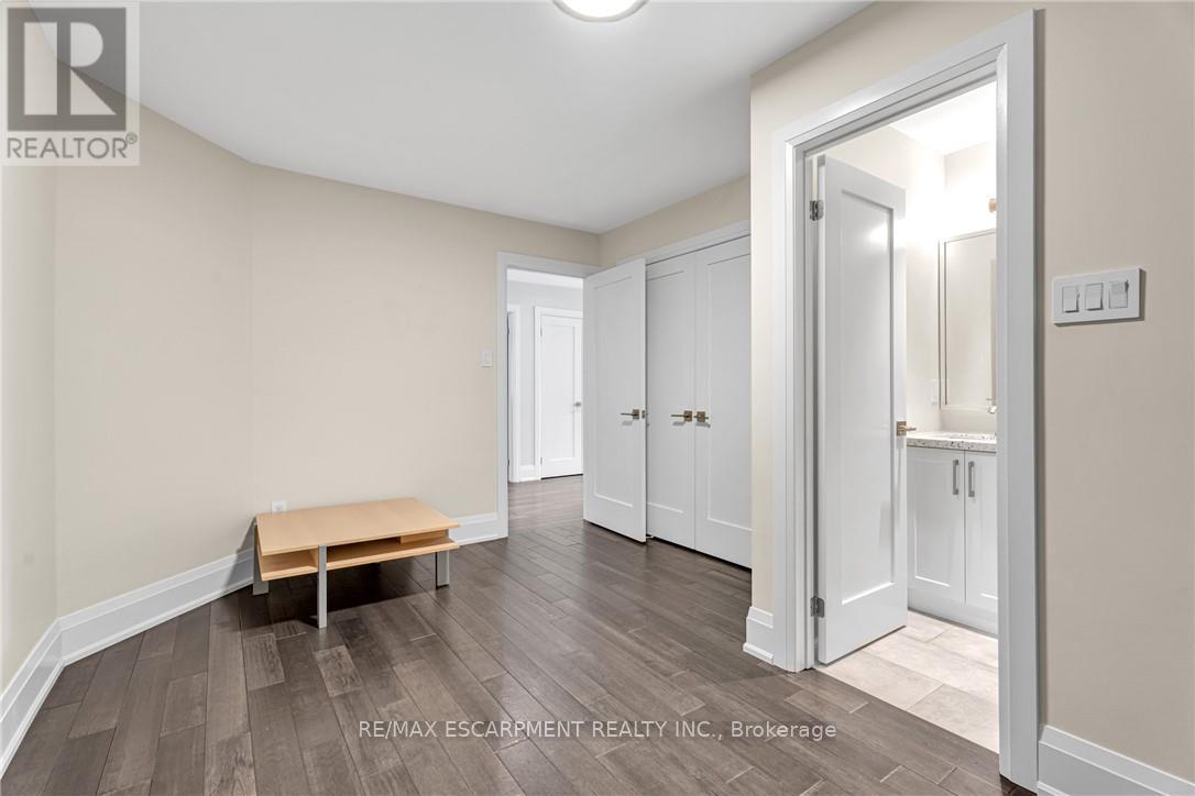 120 Davidson Boulevard, Hamilton, Ontario  L9H 7M5 - Photo 33 - X12491160