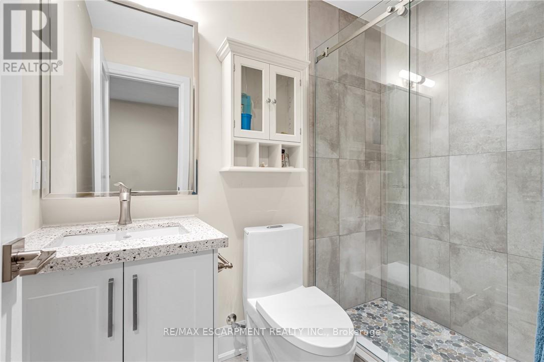 120 Davidson Boulevard, Hamilton, Ontario  L9H 7M5 - Photo 34 - X12491160