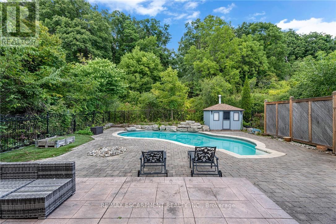 120 Davidson Boulevard, Hamilton, Ontario  L9H 7M5 - Photo 50 - X12491160