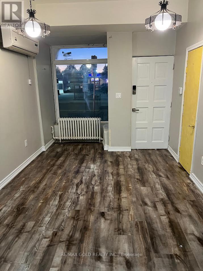 4 (Front) - 78 Geneva Street, St. Catharines, Ontario  L2R 4M8 - Photo 5 - X12491214