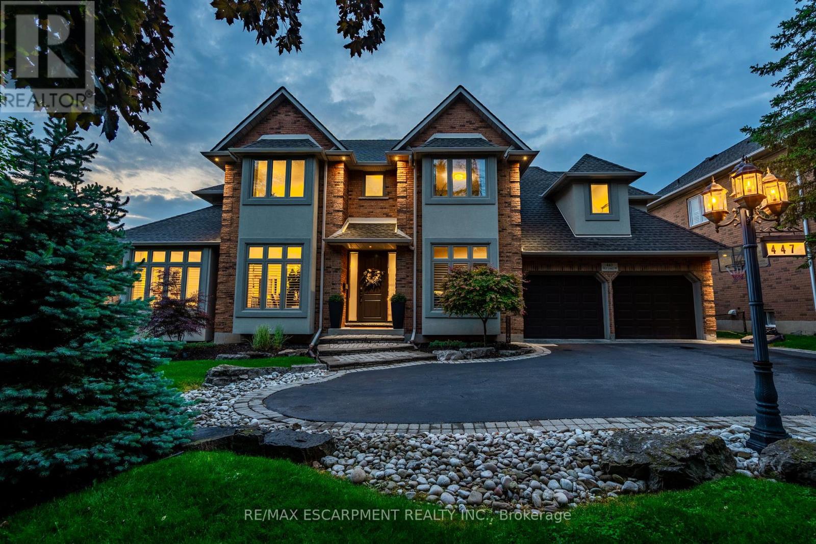 447 GOLF LINKS ROAD, Hamilton, Ontario