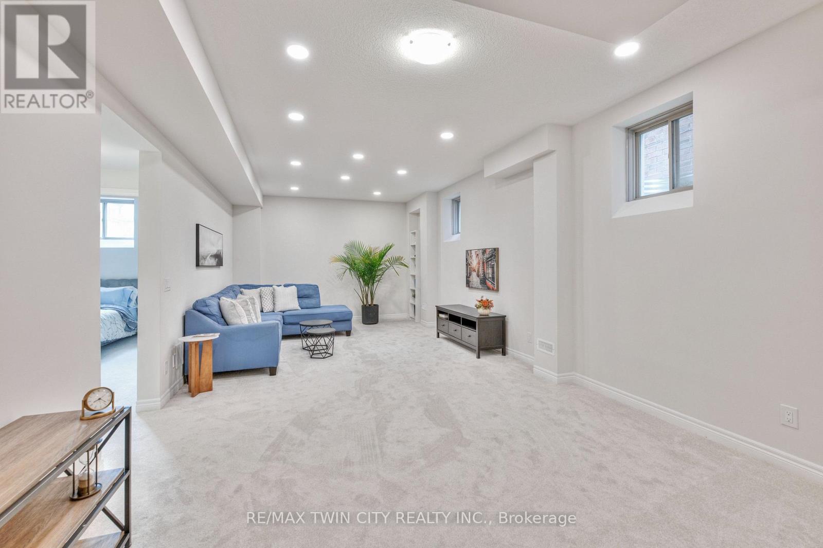 110 Haldimand Street, Kitchener, Ontario  N2R 0R2 - Photo 35 - X12491254