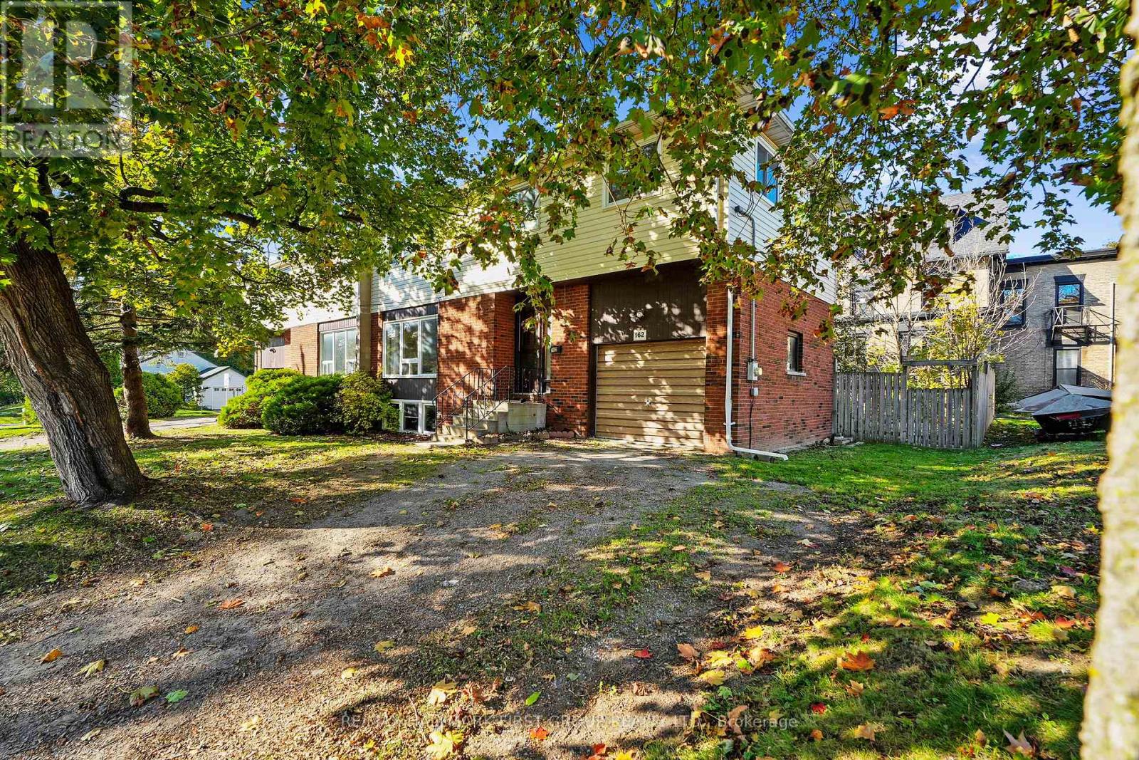 162 QUEEN STREET, Cobourg, Ontario