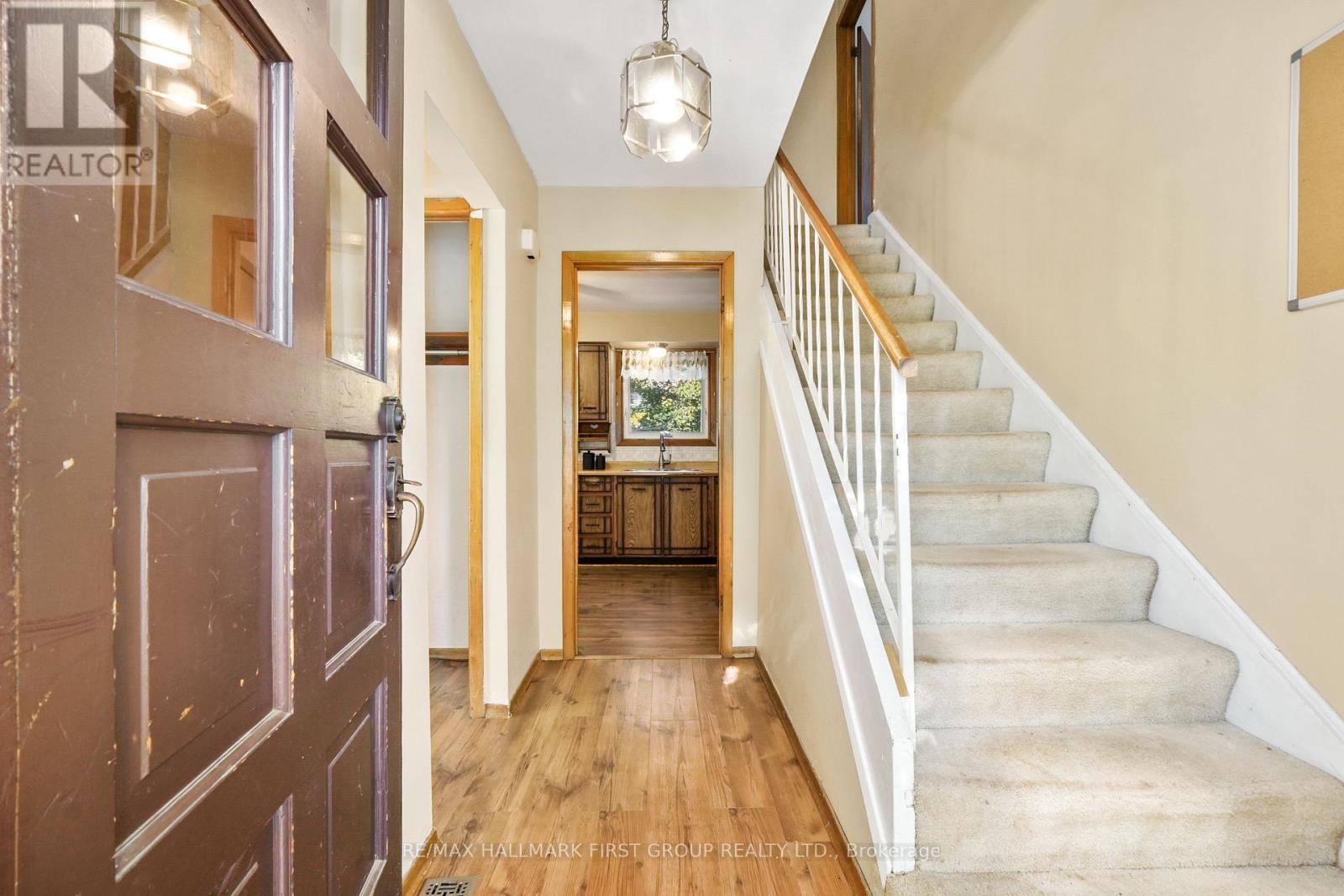 162 Queen Street, Cobourg, Ontario  K9A 4T8 - Photo 4 - X12491280