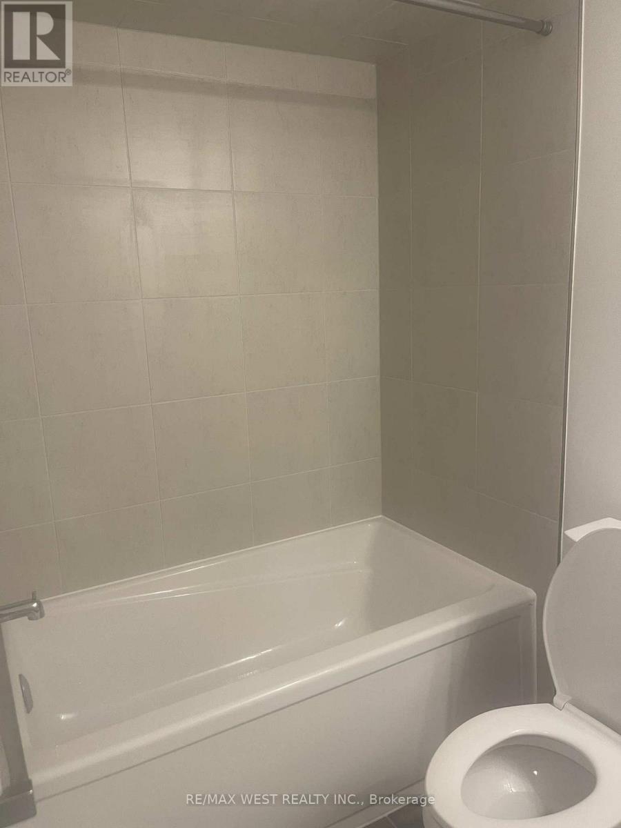 40 Thatcher Drive, Guelph, Ontario  N1L 0R8 - Photo 10 - X12491374