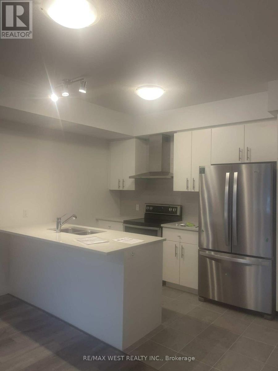 40 Thatcher Drive, Guelph, Ontario  N1L 0R8 - Photo 4 - X12491374