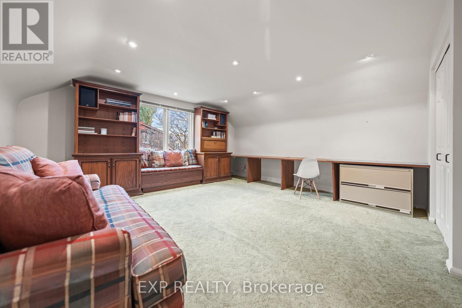 362 Pommel Gate Crescent, Waterloo, Ontario  N2L 5X4 - Photo 30 - X12491384