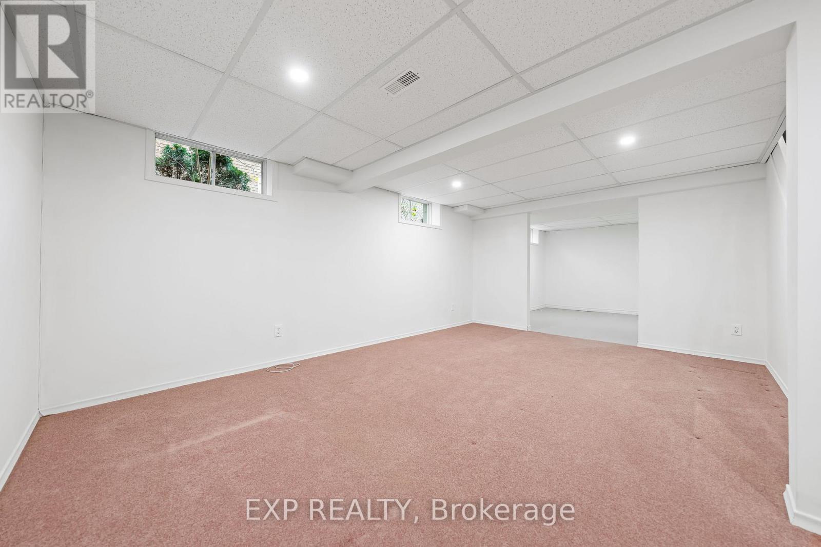 362 Pommel Gate Crescent, Waterloo, Ontario  N2L 5X4 - Photo 35 - X12491384