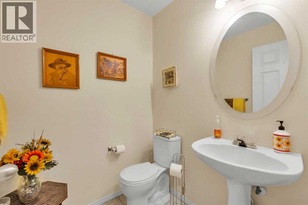 109 Citadel Estates Manor Nw, Calgary, Alberta  T3G 5M7 - Photo 16 - A2264505