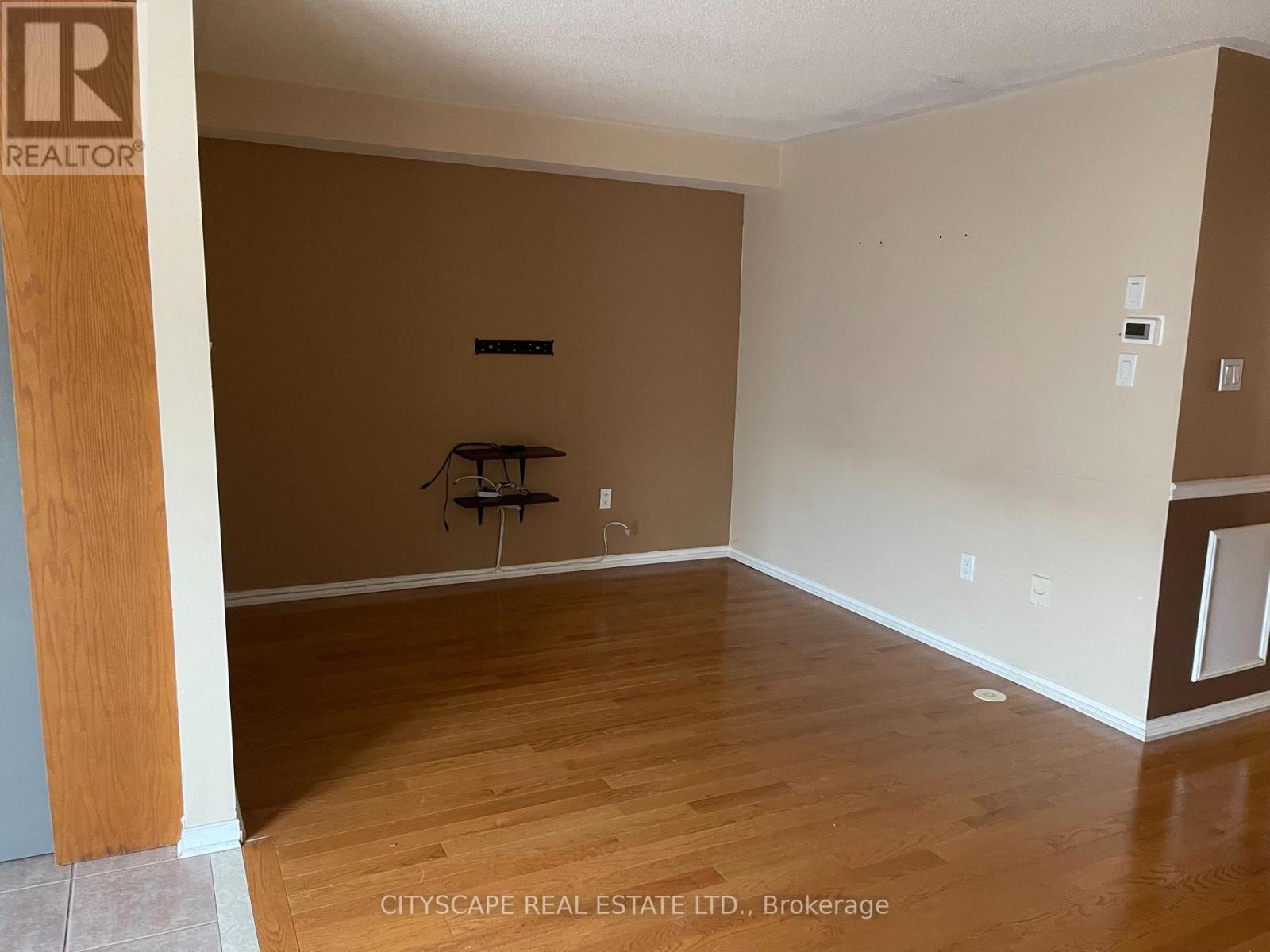 52 Coleridge Drive, Newmarket (Summerhill Estates), Ontario  L3X 2T6 - Photo 7 - N12486839