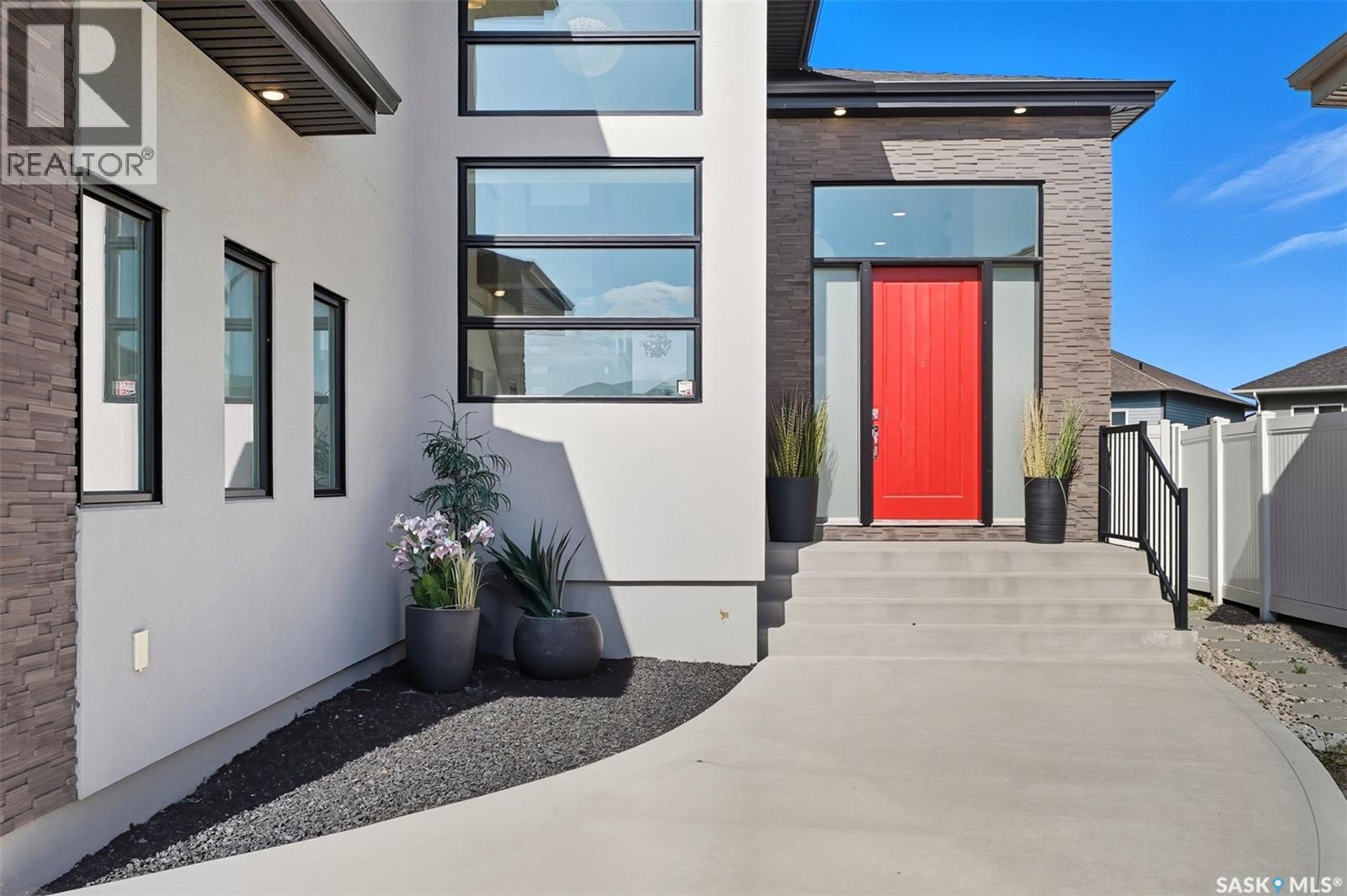 125 Gillies Bay, Saskatoon, Saskatchewan  S7V 0A7 - Photo 3 - SK021982