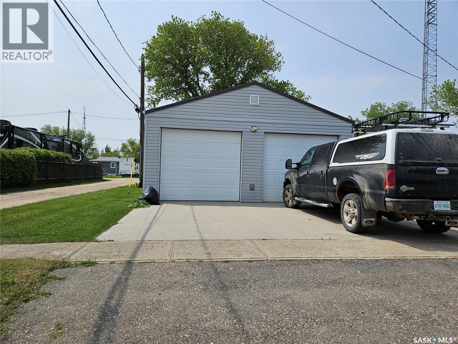 602 Railway Avenue, Bienfait, Saskatchewan  S0C 0M0 - Photo 23 - SK021956