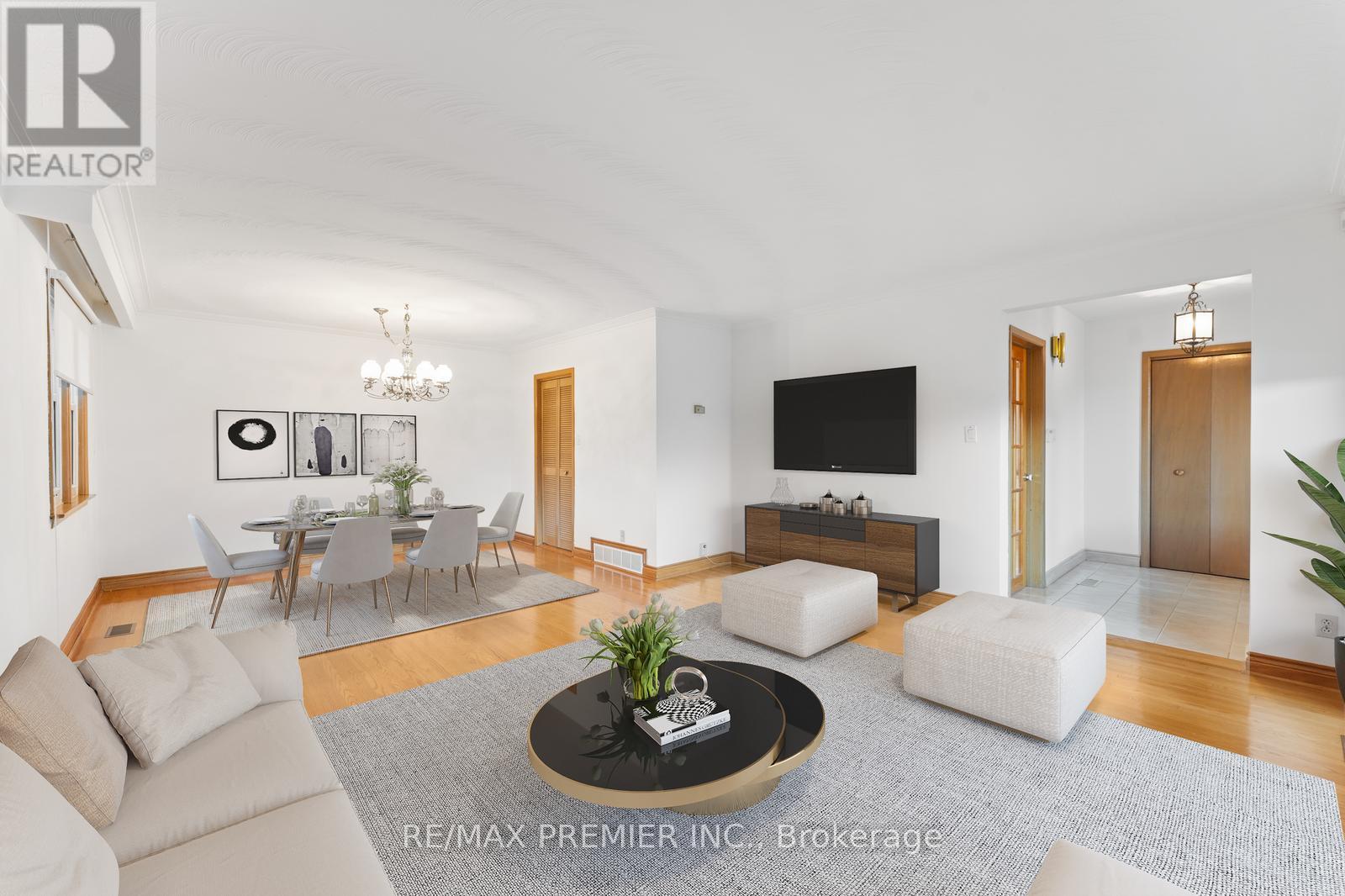 75 Monclova Road, Toronto (Downsview-Roding-Cfb), Ontario  M3M 1N9 - Photo 7 - W12487361