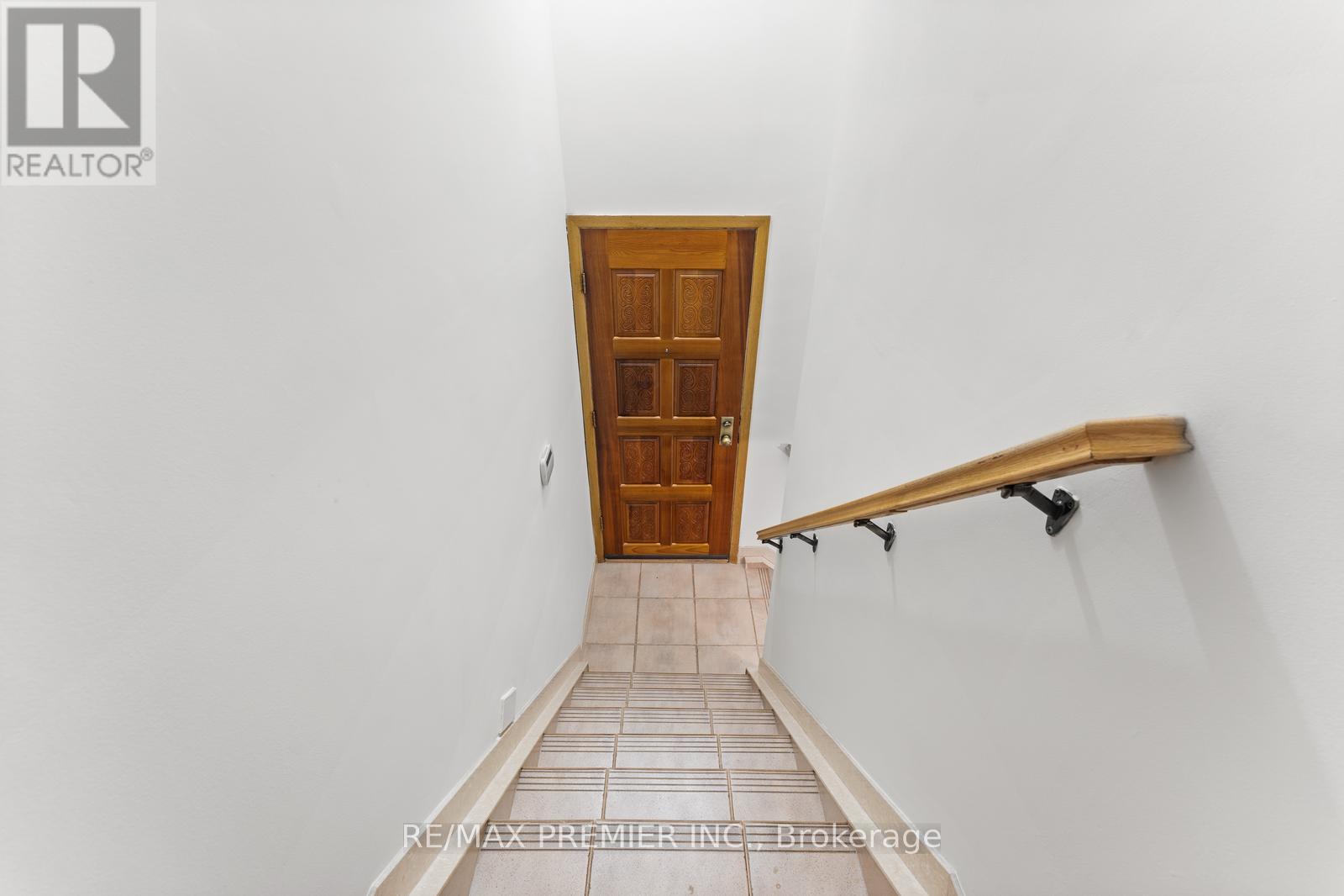 75 Monclova Road, Toronto (Downsview-Roding-Cfb), Ontario  M3M 1N9 - Photo 22 - W12487361