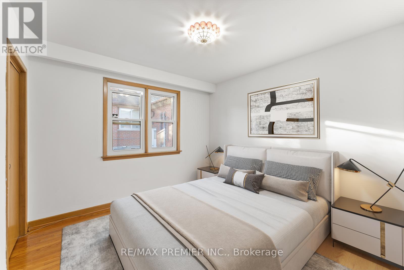 75 Monclova Road, Toronto (Downsview-Roding-Cfb), Ontario  M3M 1N9 - Photo 19 - W12487361