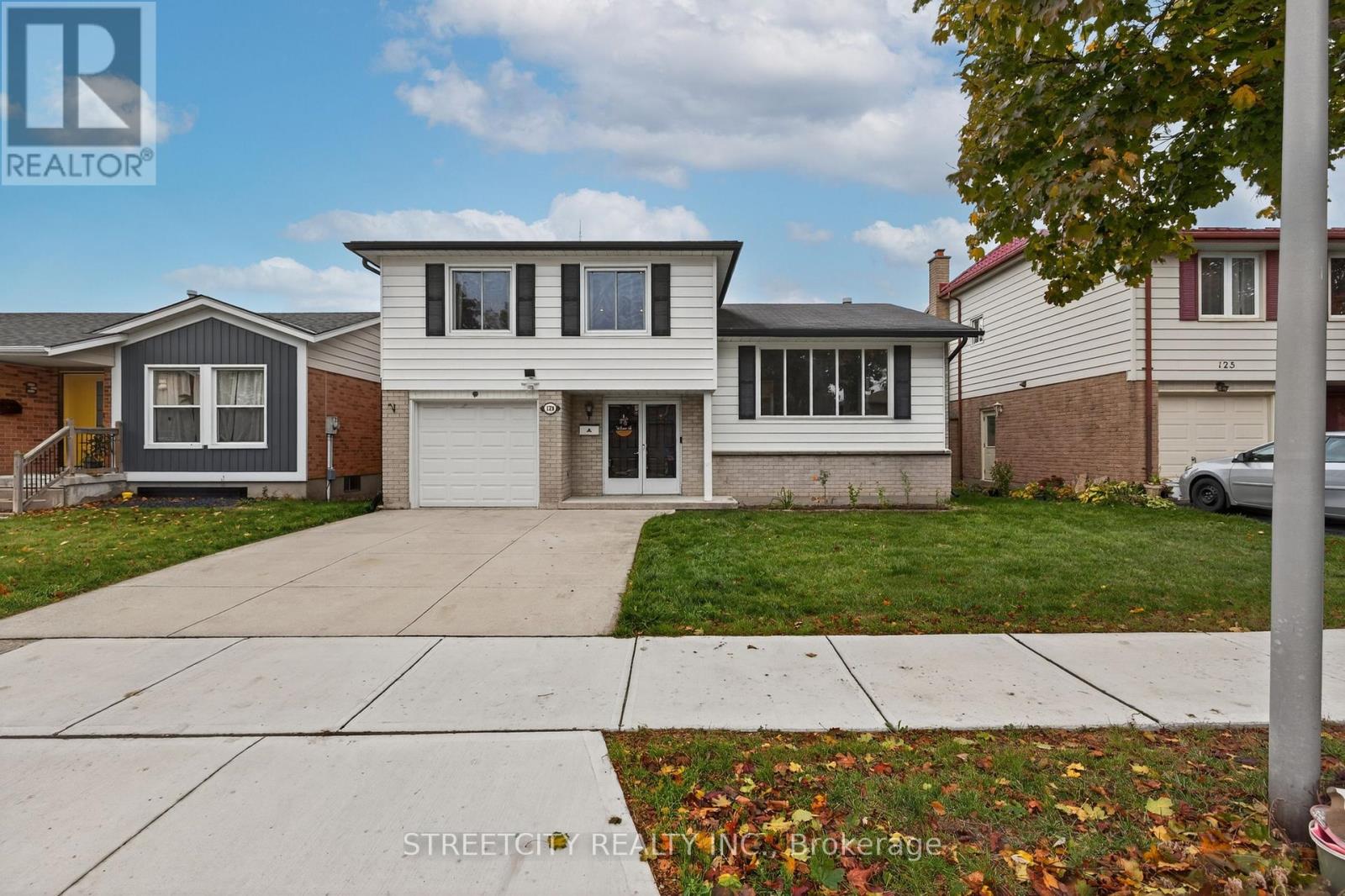 129 Highview Avenue E, London South, Ontario  N6C 5G4 - Photo 2 - X12480616