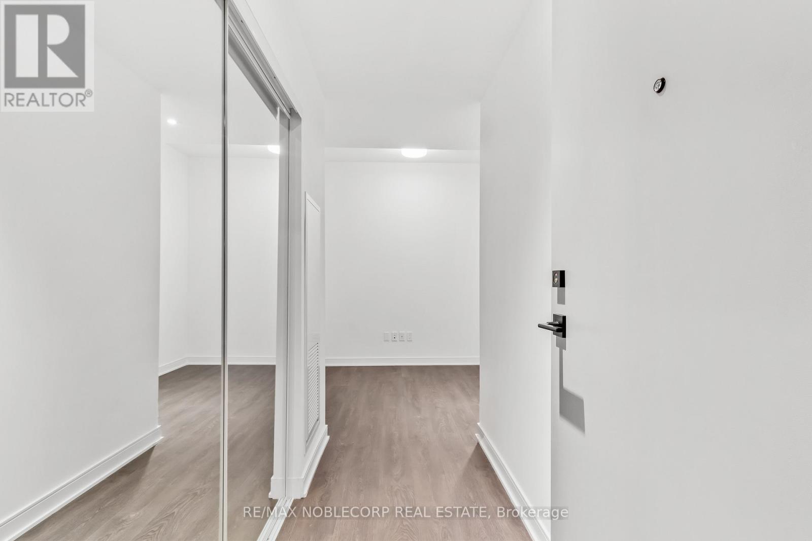 919 - 60 Tannery Road, Toronto (Waterfront Communities), Ontario  M5A 0S8 - Photo 7 - C12490678