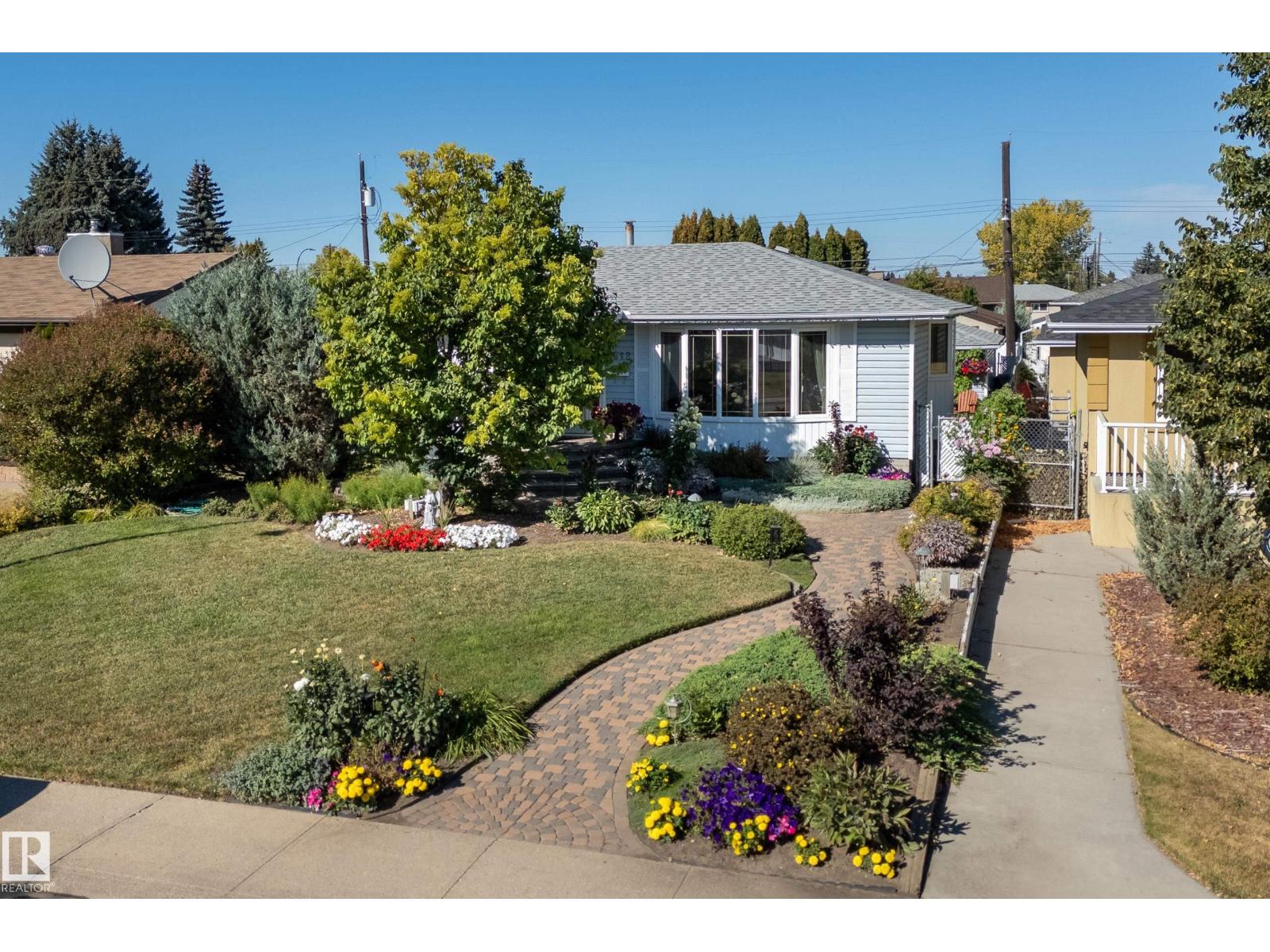 7512 129a Av Nw Nw, Edmonton, Alberta  T5C 1W9 - Photo 2 - E4458261