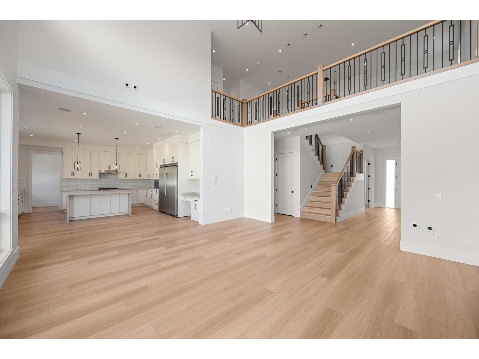 24833 Robertson Crescent, Langley, British Columbia  V4W 1W7 - Photo 8 - R3062896