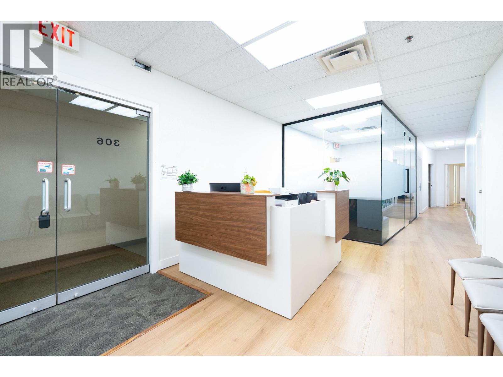 306-310 4538 KINGSWAY, burnaby, British Columbia