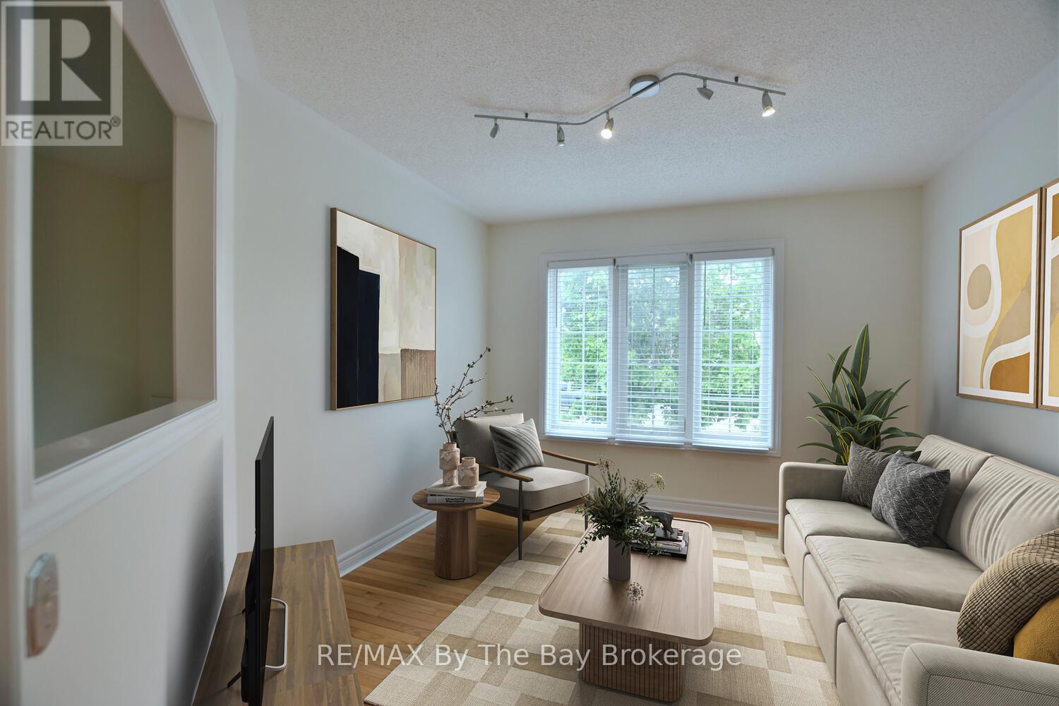 7 Meadowood Drive, Wasaga Beach, Ontario  L9Z 3C2 - Photo 12 - S12491758