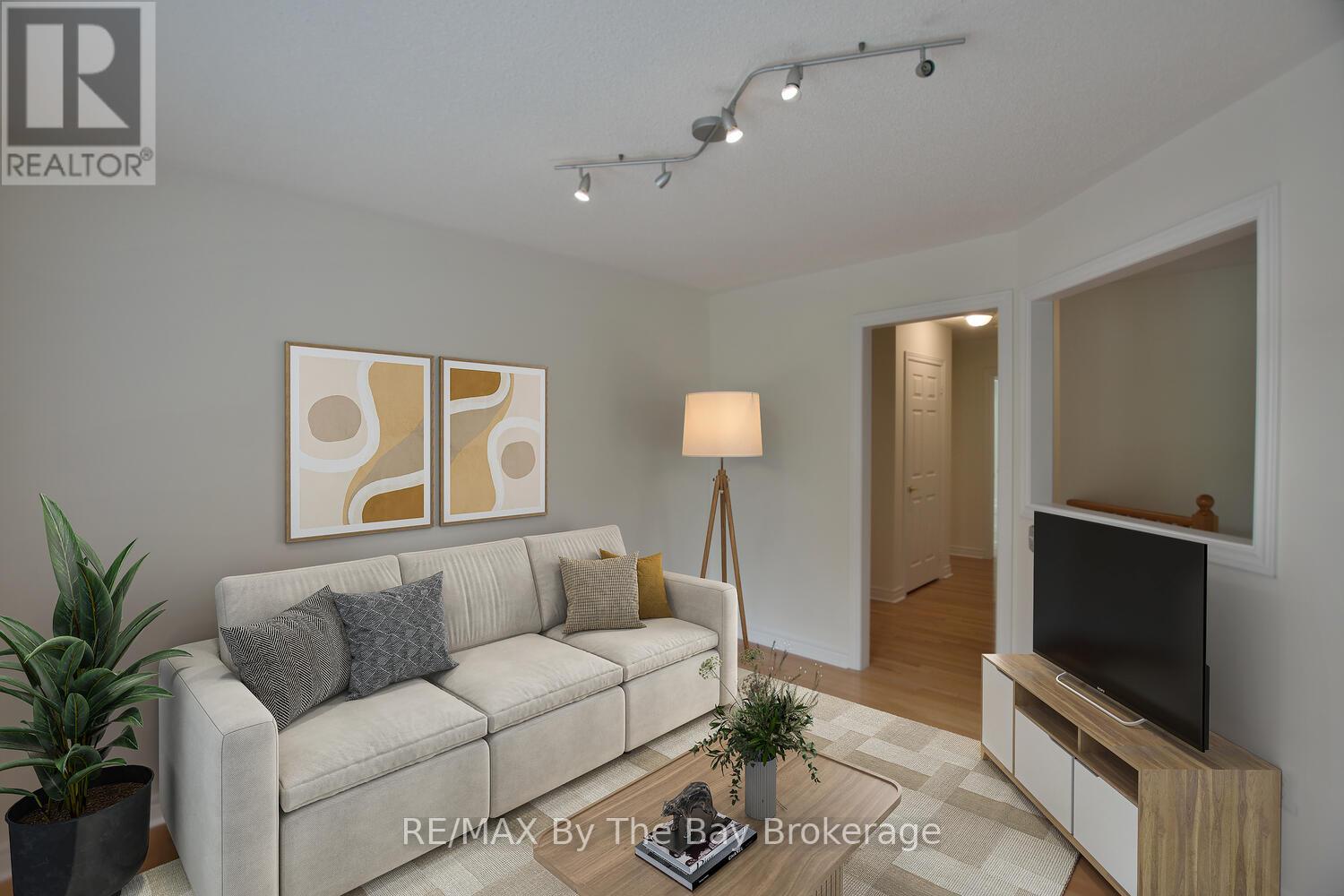 7 Meadowood Drive, Wasaga Beach, Ontario  L9Z 3C2 - Photo 15 - S12491758