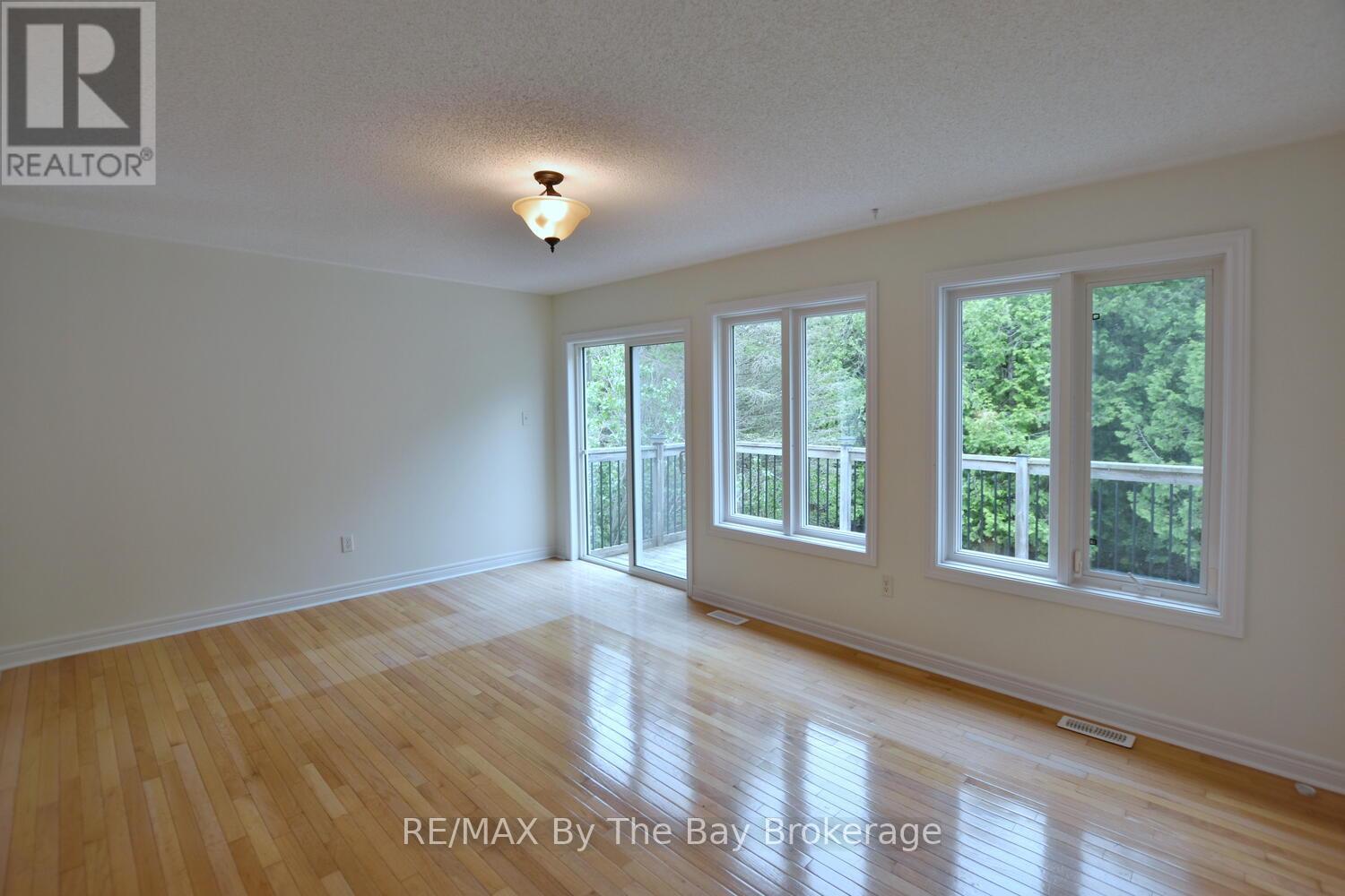 7 Meadowood Drive, Wasaga Beach, Ontario  L9Z 3C2 - Photo 28 - S12491758