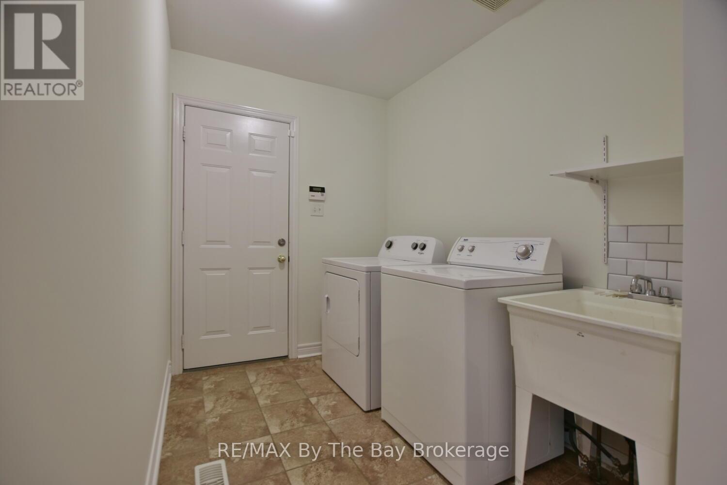 7 Meadowood Drive, Wasaga Beach, Ontario  L9Z 3C2 - Photo 30 - S12491758