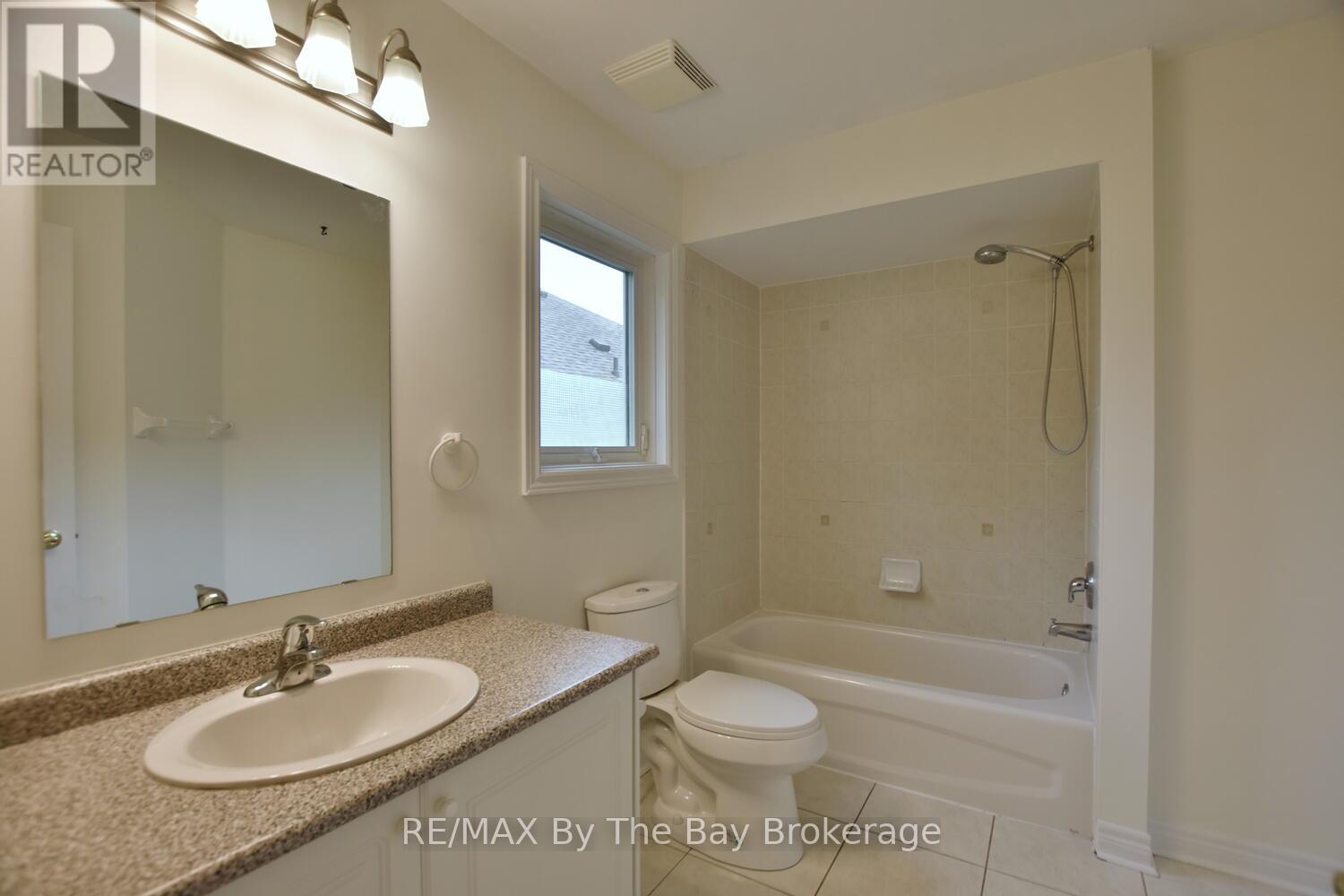 7 Meadowood Drive, Wasaga Beach, Ontario  L9Z 3C2 - Photo 35 - S12491758