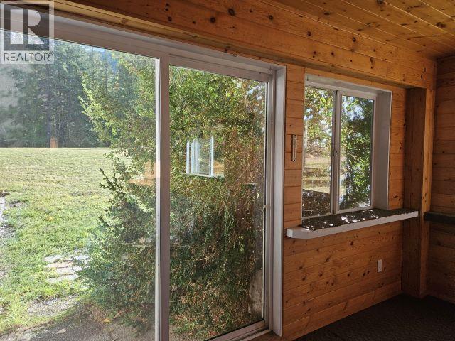 534 Willow Street, Fauquier, British Columbia  V0G 1K0 - Photo 22 - 10367091
