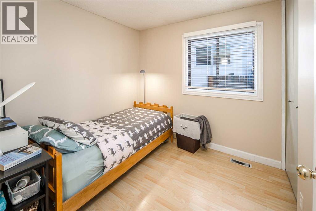 112 Shawmeadows Crescent Sw, Calgary, Alberta  T2Y 1A9 - Photo 15 - A2267684