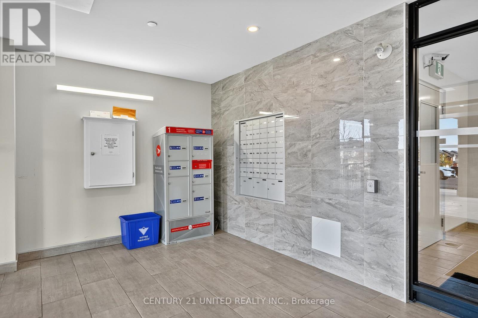 206 - 344 Florence Drive, Peterborough (Monaghan Ward 2), Ontario  K9J 0K4 - Photo 5 - X12491586