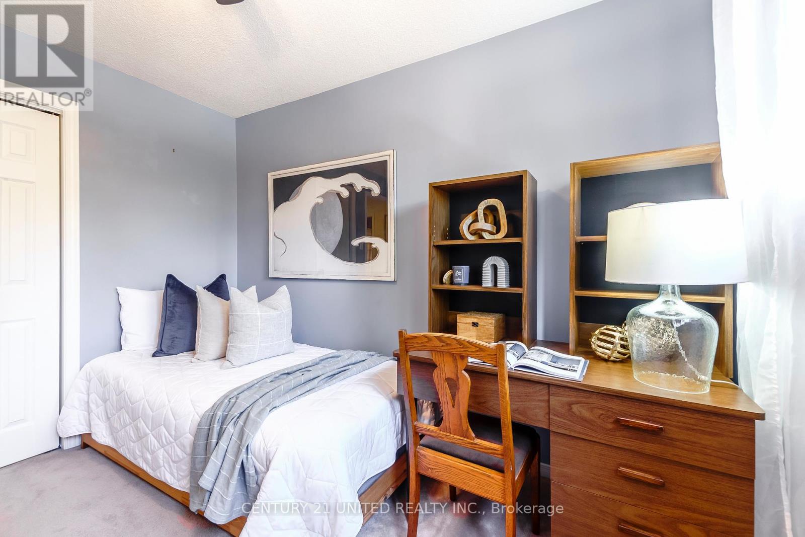 15 - 36 Champlain Crescent, Peterborough (Northcrest Ward 5), Ontario  K9L 1T1 - Photo 36 - X12491620