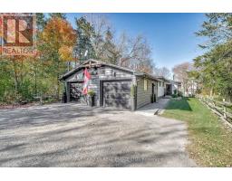 12130 LOYALIST PARKWAY, Prince Edward County, Ontario