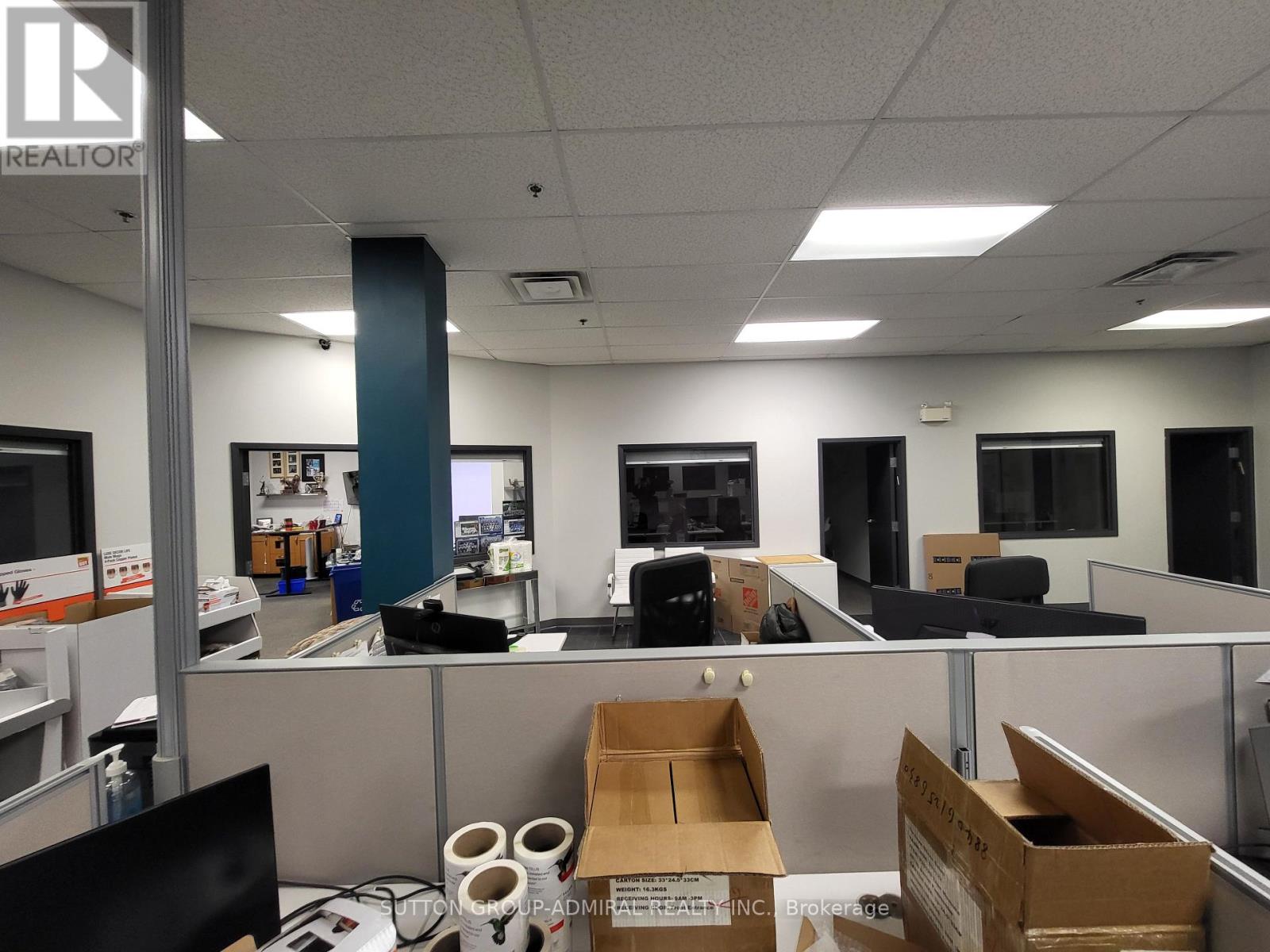 215 Dolomite Drive, Toronto (York University Heights), Ontario  M3J 2N1 - Photo 26 - W12488496