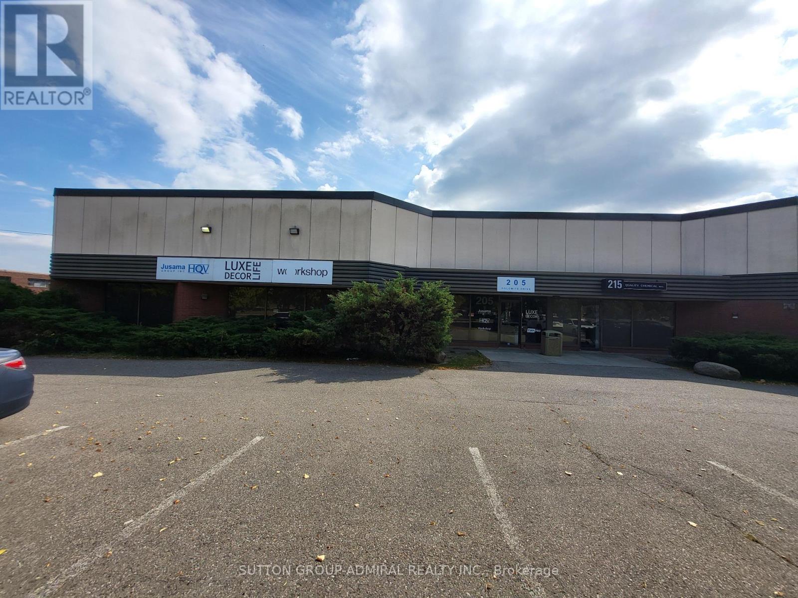 215 Dolomite Drive, Toronto (York University Heights), Ontario  M3J 2N1 - Photo 39 - W12488496