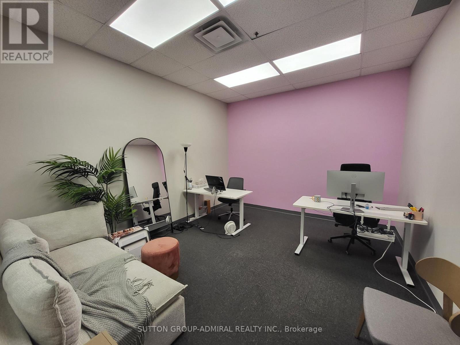 215 Dolomite Drive, Toronto (York University Heights), Ontario  M3J 2N1 - Photo 25 - W12488496