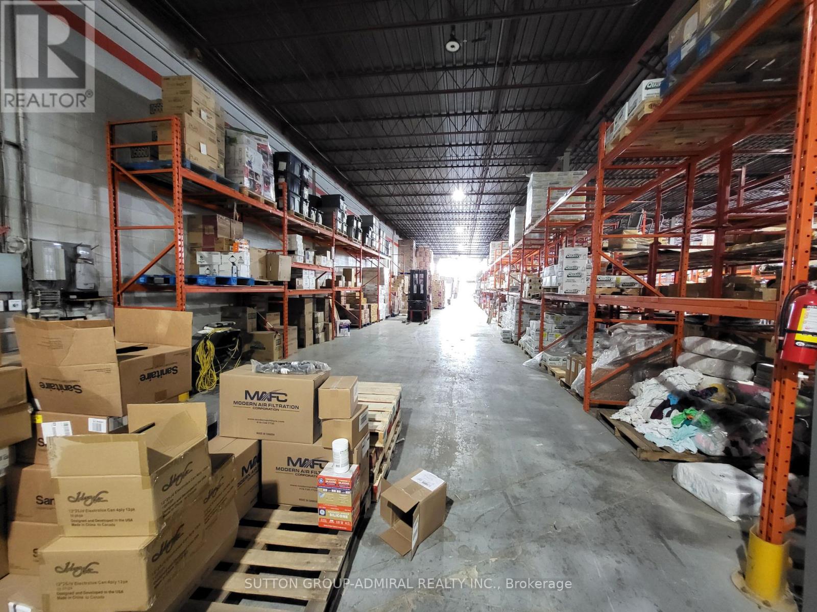 215 Dolomite Drive, Toronto (York University Heights), Ontario  M3J 2N1 - Photo 7 - W12488496