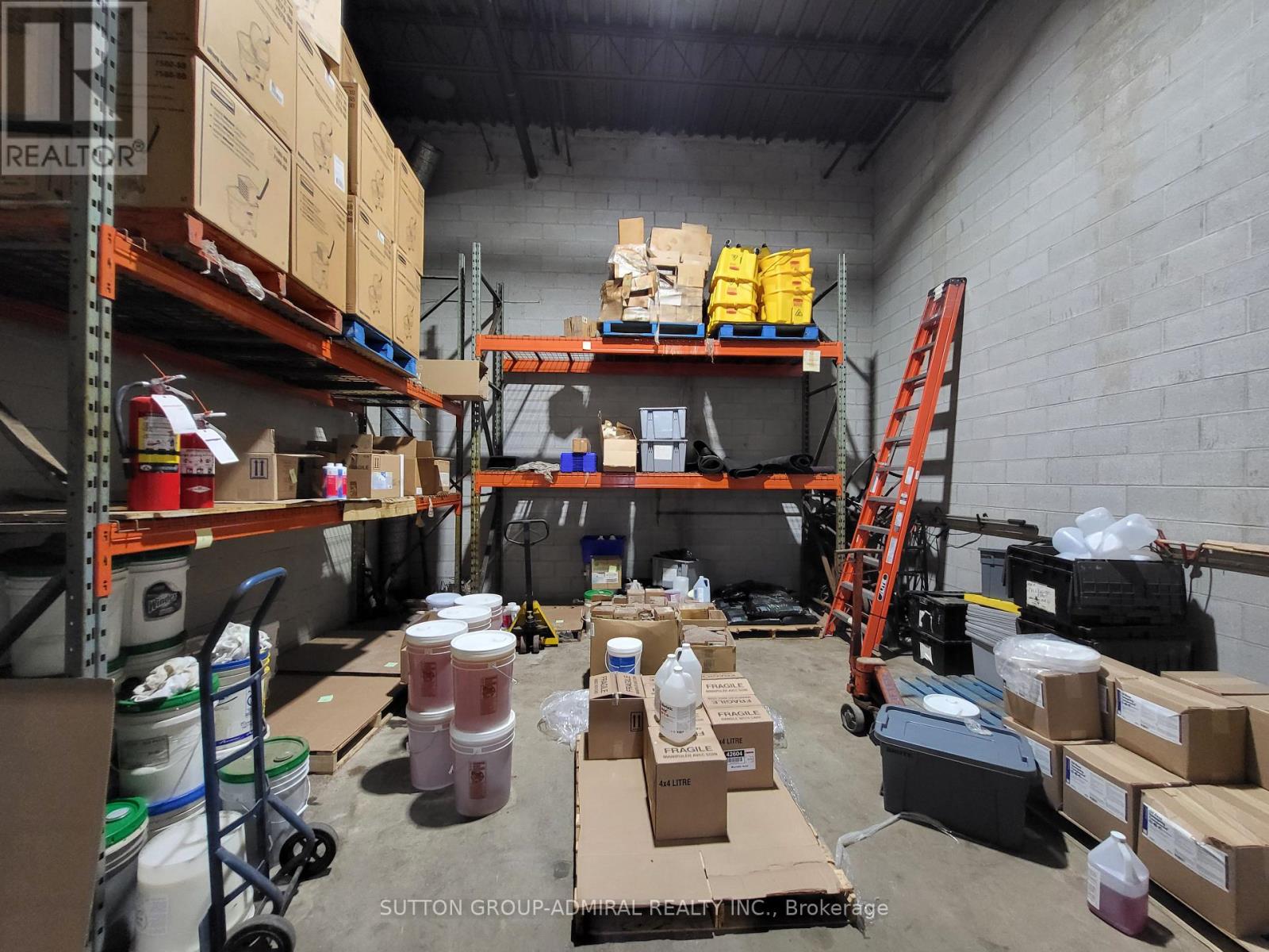 215 Dolomite Drive, Toronto (York University Heights), Ontario  M3J 2N1 - Photo 8 - W12488496