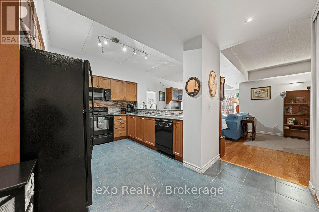 315 - 308 Watson Parkway N, Guelph (Grange Road), Ontario  N1E 0G7 - Photo 11 - X12491608