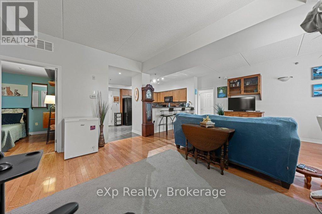 315 - 308 Watson Parkway N, Guelph (Grange Road), Ontario  N1E 0G7 - Photo 16 - X12491608