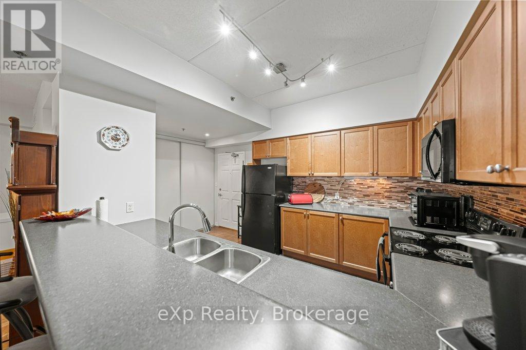315 - 308 Watson Parkway N, Guelph (Grange Road), Ontario  N1E 0G7 - Photo 21 - X12491608