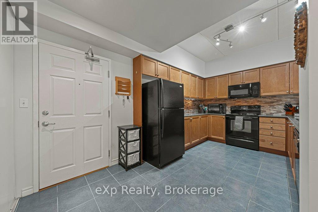 315 - 308 Watson Parkway N, Guelph (Grange Road), Ontario  N1E 0G7 - Photo 9 - X12491608